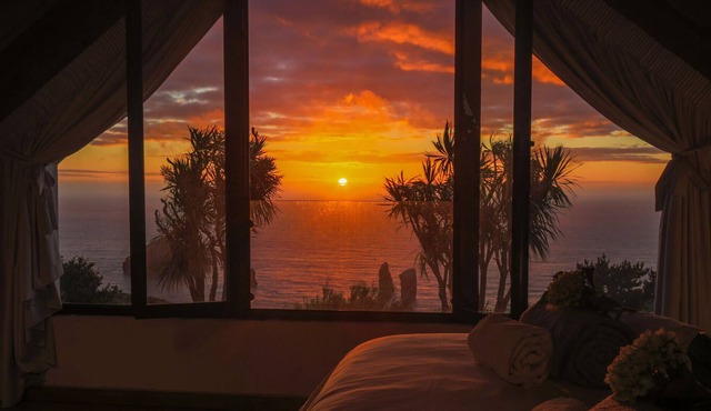 Green OceanView Relaxing Cottage