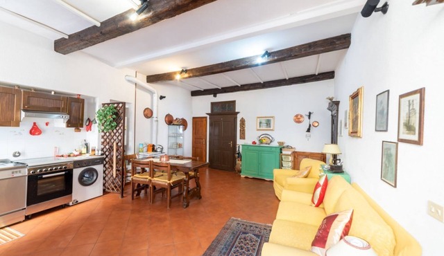GuestHost - Discovering Liguria! Castelvittorio Holiday Apt x4