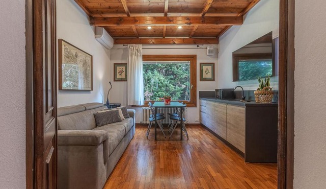 GuestHost - La Casa nel Pineto with Pool & Parking