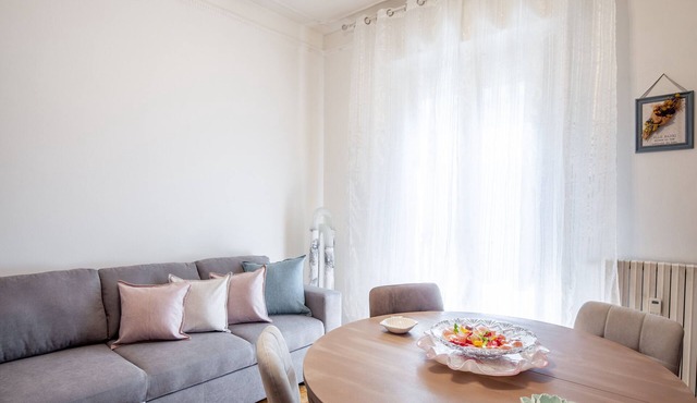 Holiday Apartment "C Erano I Nonni A 200 Mt Dal Mare" with Sea View, 2 Balconies & Wi-Fi