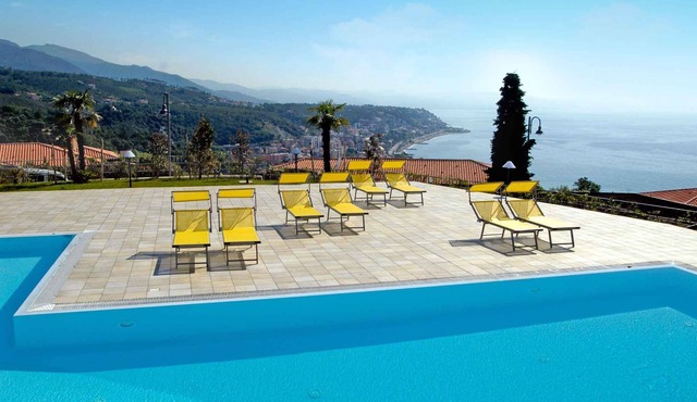 Holiday apartment with air conditioning