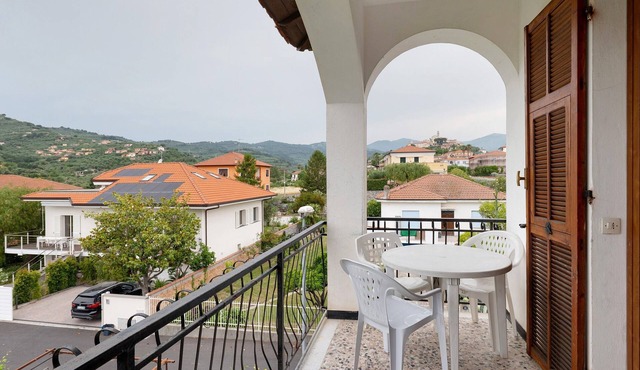 Holiday Home '608' with Private Terrace and Shared Garden