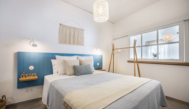 Holiday Home 'Casa Mateus' with Terrace & Wi-Fi