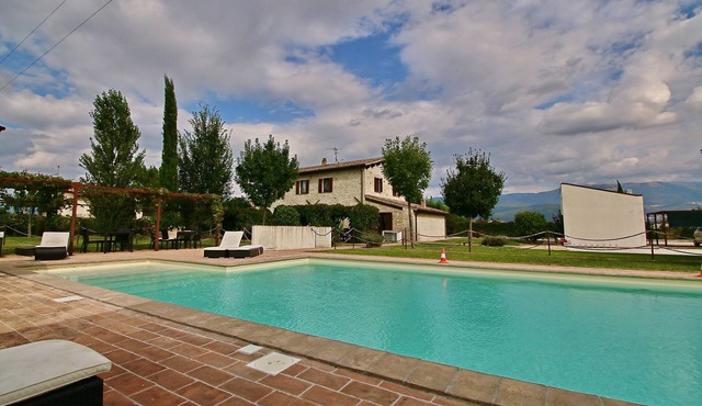 Holiday Home Foligno with Pool and Garden