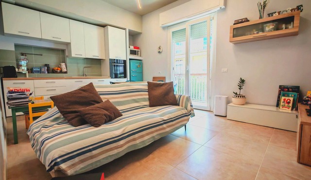 Holiday Home 'La Casina Di Giada' with Sea View, Wi-Fi and Air Conditioning