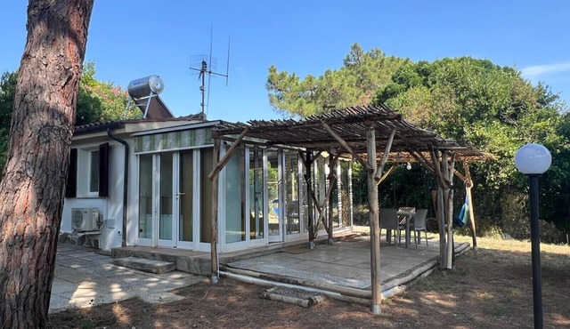 Holiday Home “Limone” with Private Patio, Fenced Garden, and Air Conditioning