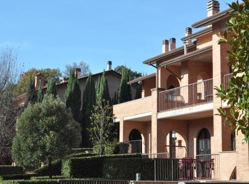 Holiday Home near Assisi with Pool