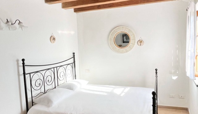 Holiday home near Cinque Terre. 20’ from La Spezia and surrounding beaches