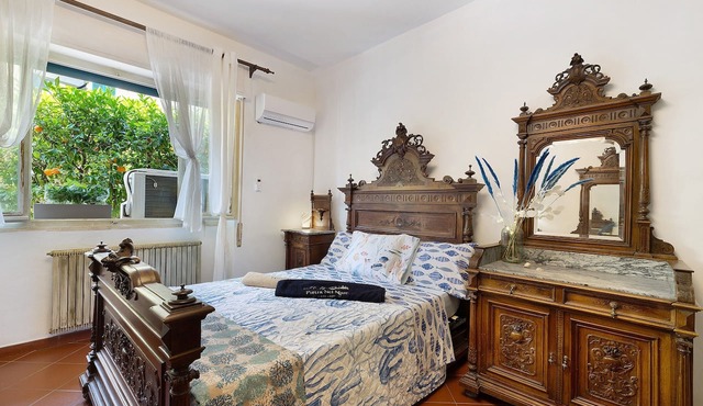 Holiday Home 'Pietra Nel Mare' with Sea View, Wi-Fi and Air Conditioning