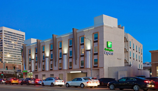 Holiday Inn Express West Los Angeles by IHG