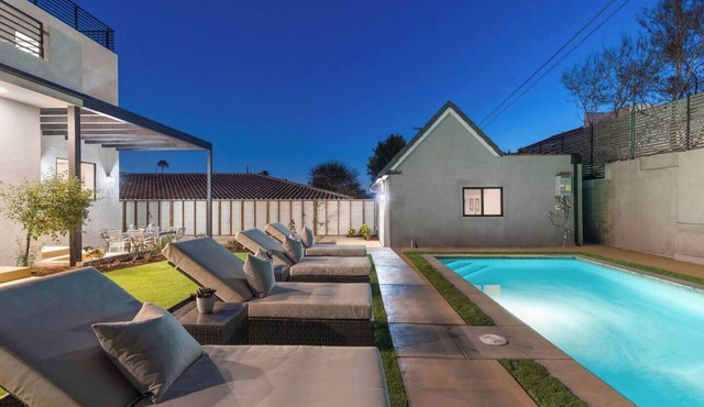 Hollywood Dream House with pool