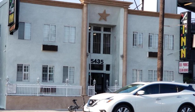 Hollywood Stars Inn