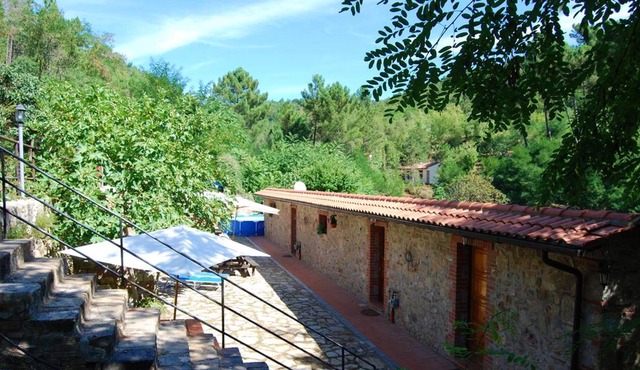 Homerez - Beautiful appartement for 5 ppl. with shared pool at Massa Marittima