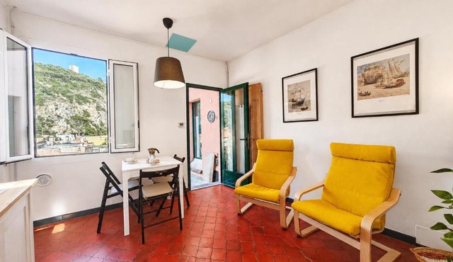 Hostdomus - La Piazzetta sul mare