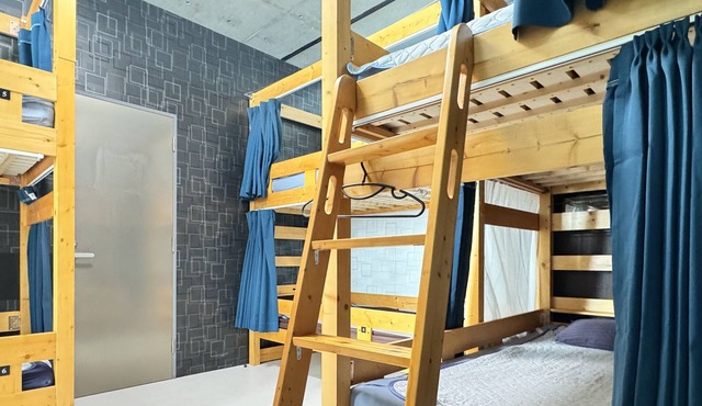 Hotel Adonis - Hostel