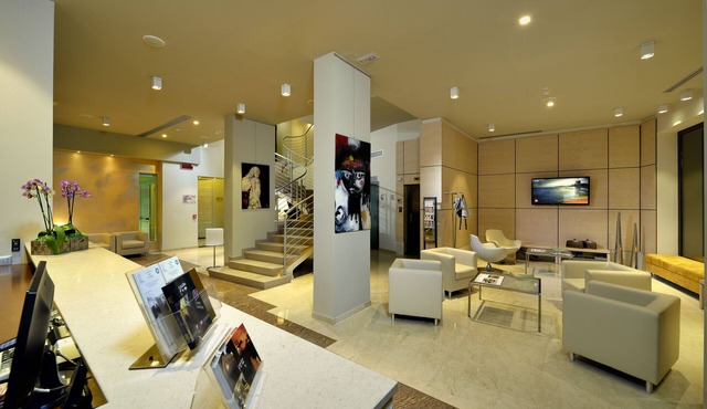 Hotel Carlton