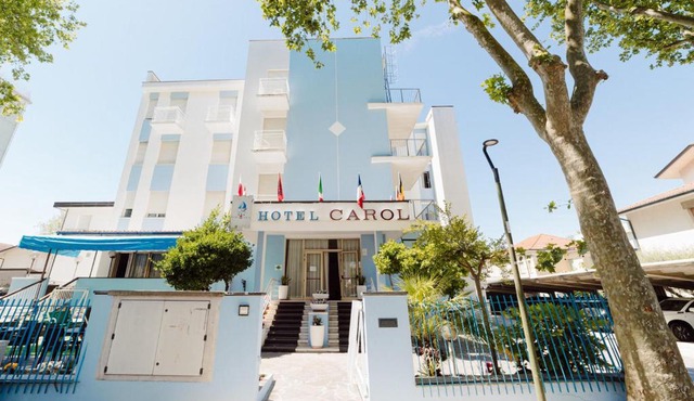 Hotel Carol