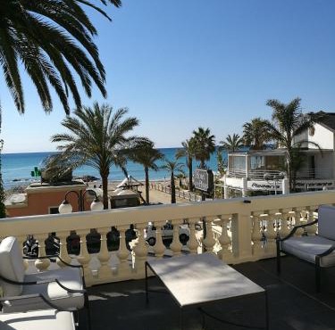 Hotel De La Plage
