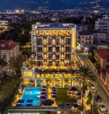 Hotel Excelsior