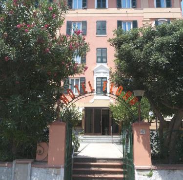 Hotel Flora
