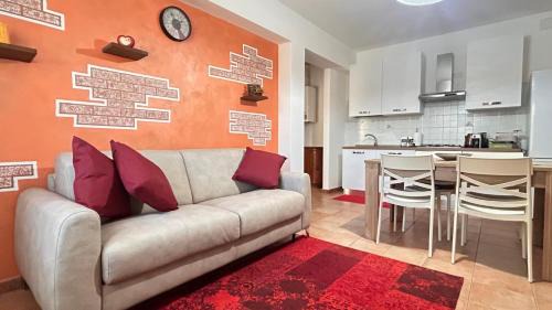 Il Nido del Porto-Harbor Nest Cruise & Port Apartment