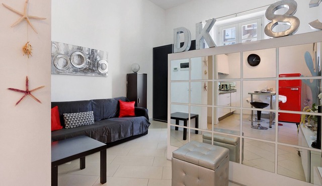 Il piccolo sole Marina di Carrara – Cozy Apartment with Terrace near the Beach