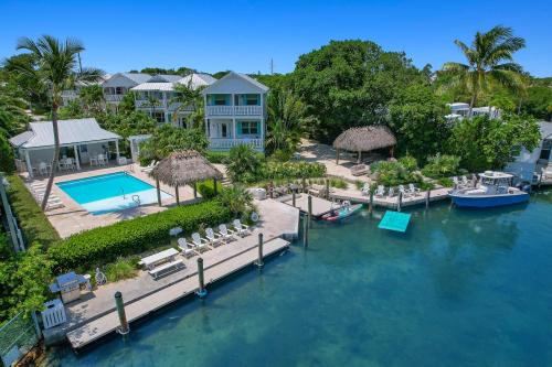 Isla Key Lime - Waterfront Boutique Resort, Htd Pool, Dock, Walkable