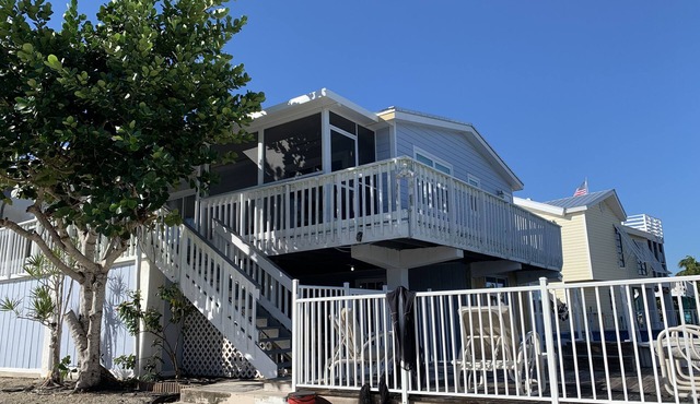 ISLAND TIME PARADISE HOUSE!
