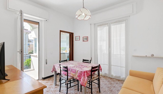 Isonzo Holiday Home - 2-Bedroom Apartment with Mountain View, Wi-Fi & Air Conditioning