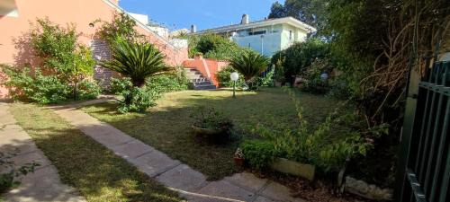 Katy's Garden, house with garden near the sea, relaxation and privacy