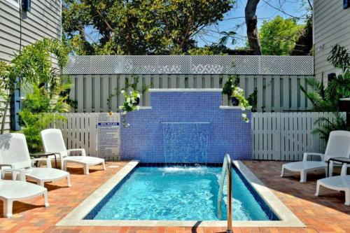 KW72A Old Town Garden Villas - Abaco Suite