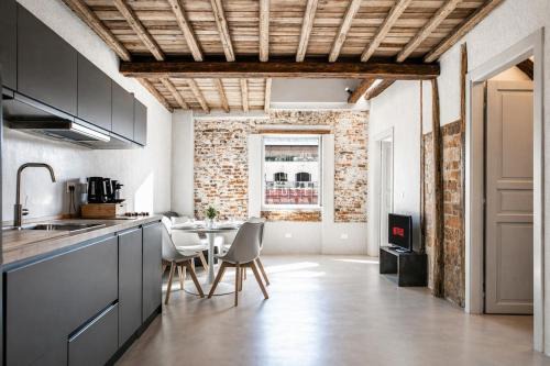 La Marina Attic Mansarda con vista su Porto Antico