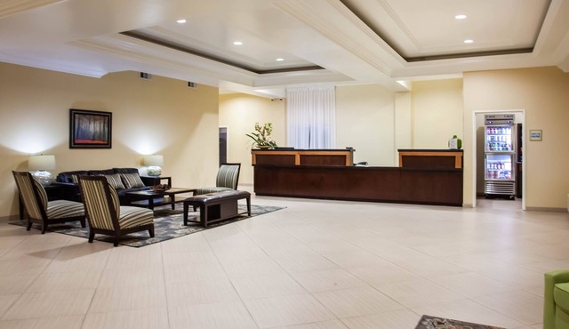 La Quinta Inn & Suites by Wyndham Inglewood