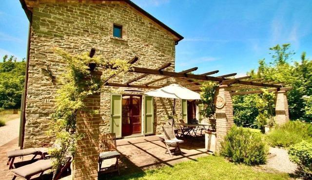 La Rondinaia: 3 bed, 3 bath beautifully presented private house pool, free wifi