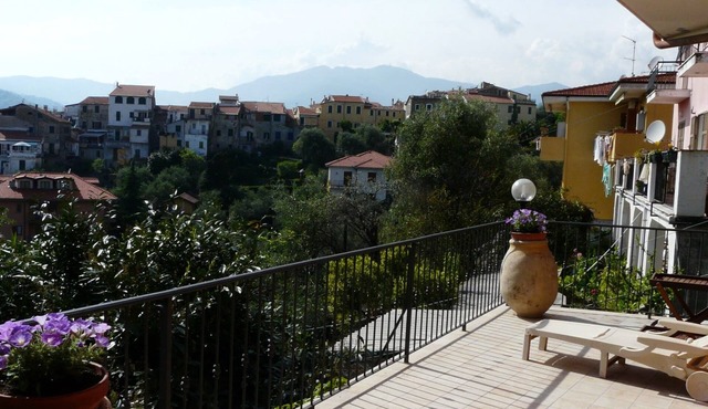 La Tavernetta is a 2 bedrooms apartment for 4/6 persons