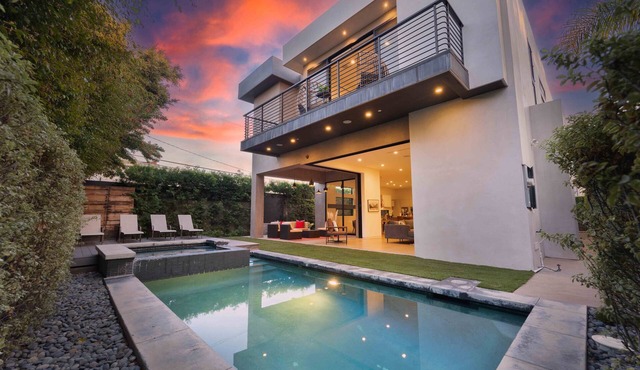 LA Villa by AvantStay | Walk to The Grove LA