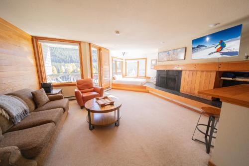 Lakeside 1495 by SummitCove Lodging in Colorado