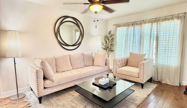 Large 6BR LA Home for Groups near Downtown