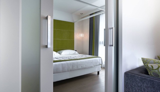 Link124 Hotel