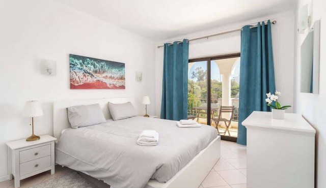 Lively Charming Apartment w/Pool by HostWise