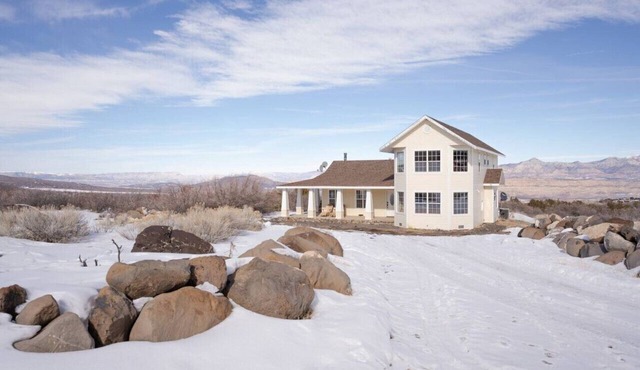 Lone Eagle Cabin