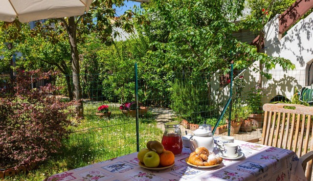 Lovely apartment for 4 guests with A/C, WIFI, TV and terrace