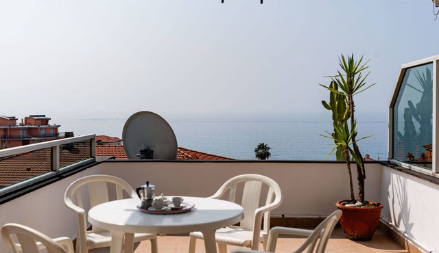 Lovely apartment for 3 guests with WIFI, TV and terrace