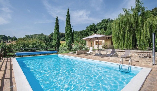 Lovely apartment for 3 people with WIFI, pool, A/C, TV and panoramic view