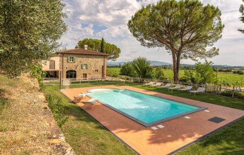 Lovely Home In Arezzo