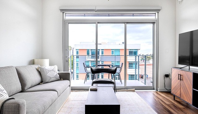 Luxe Fairfax 2BR w/ W/D, Pool, Private Patio, near WF + TJ, by Blueground