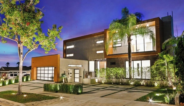 Luxury LA Mansion with Ocean & City Views