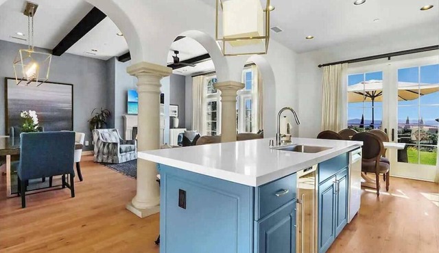 Luxury Terranea Villa w/Hot Tub