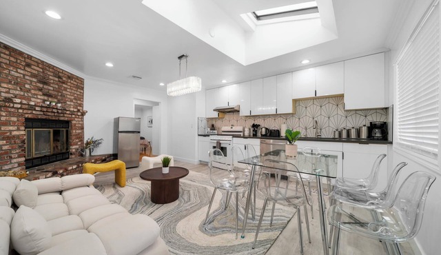@ Marbella Lane - Serene and Pristine 2BR Home