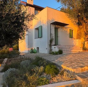Mediterranean Retreat With Sea View In Seborga